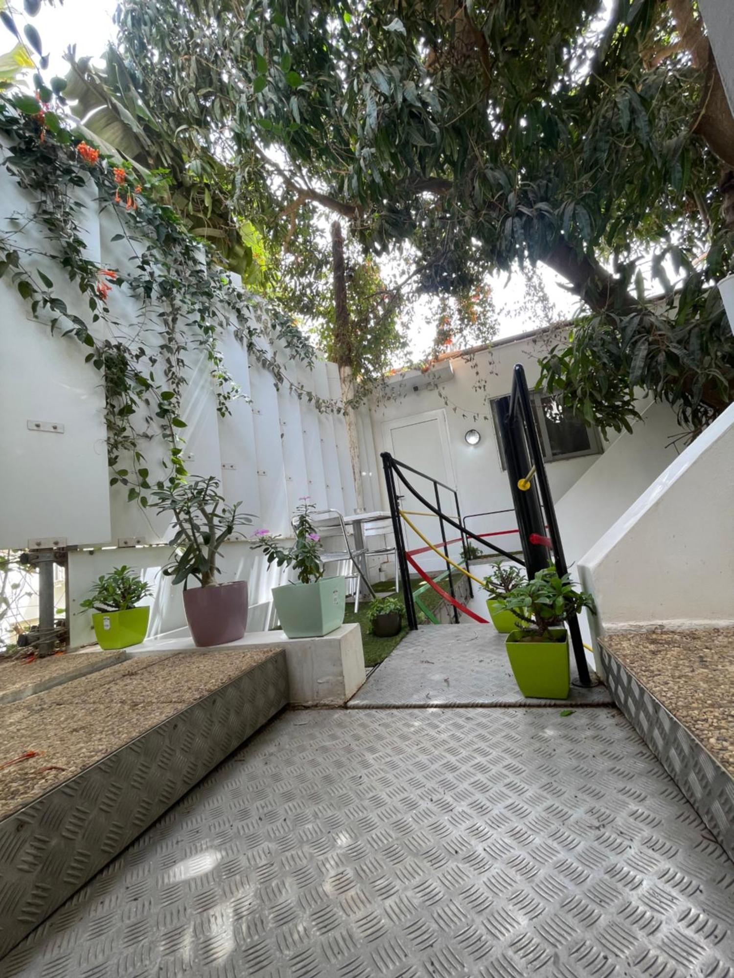 Maison D'Hotes Villa Anna Dakar Exteriör bild
